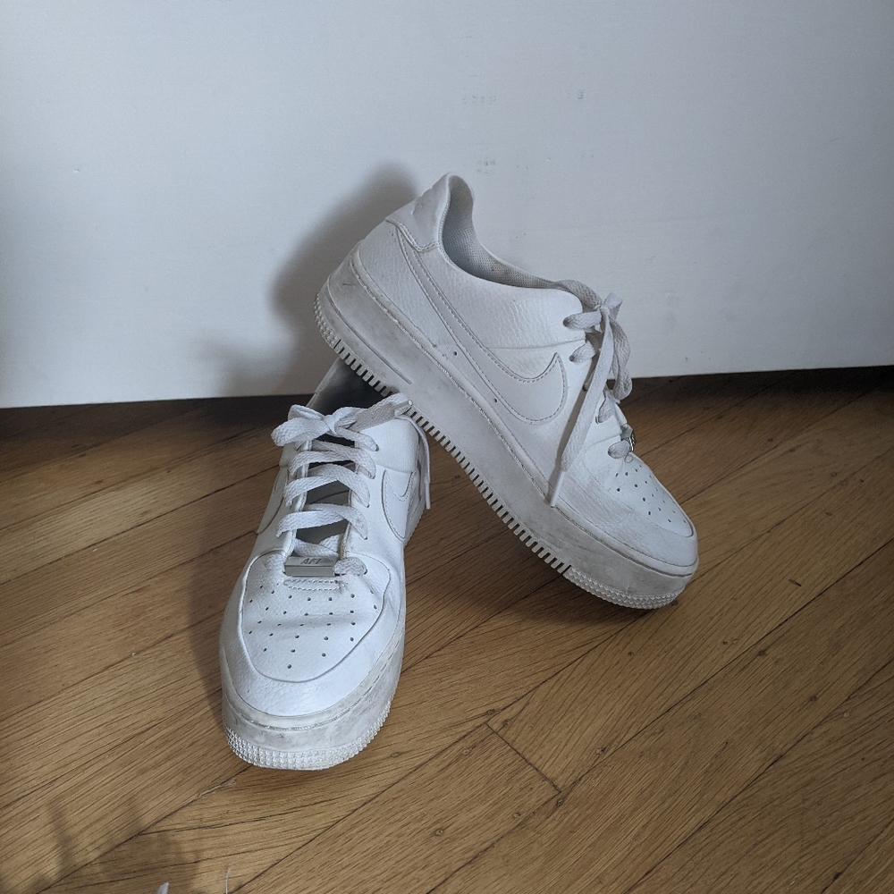 Nike Air Force 1 Sage Low